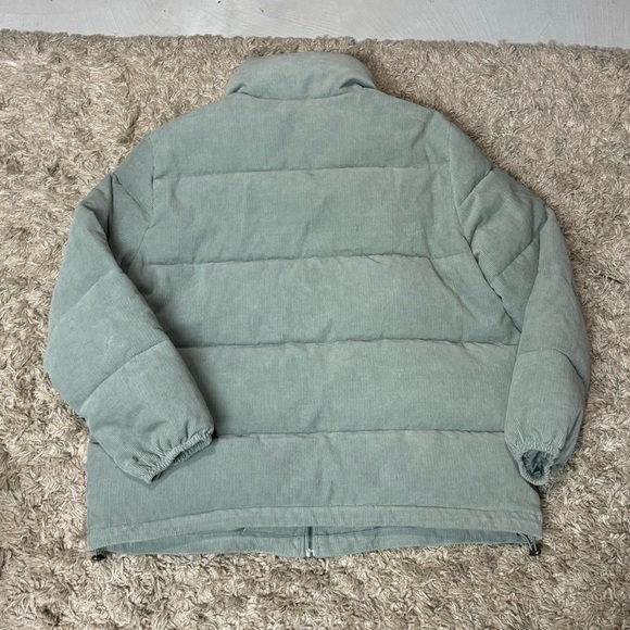 LEVI’S ZOE CORDUROY BUBBLE PUFFER JACKET- COLOR MINT GREEN - Picture 2 of 13